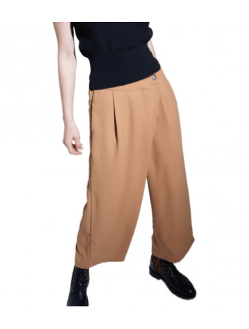 TROUSERS FOLD IN FRONT FALL