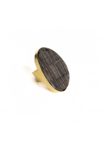 Adjustable oval-shaped  ring