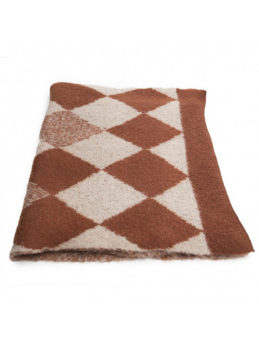 Thick two sided blanket - two tone effect and rhombus motif.