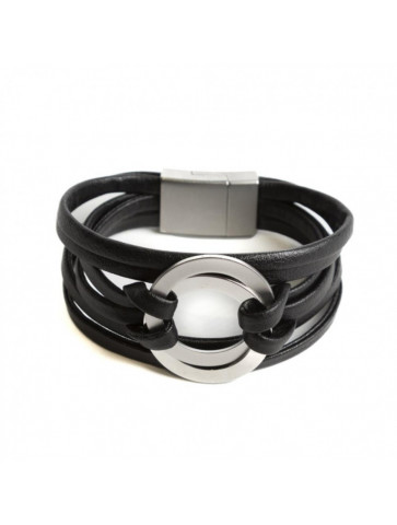 Magnetic clasp bracelet -central round metal piece