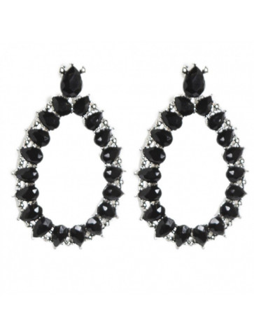 Oval-shaped earrings