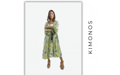 Kimono: Starring in fashion this summer